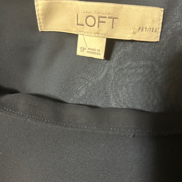 Loft Navy Floral Women's Top - Picture 5 of 6